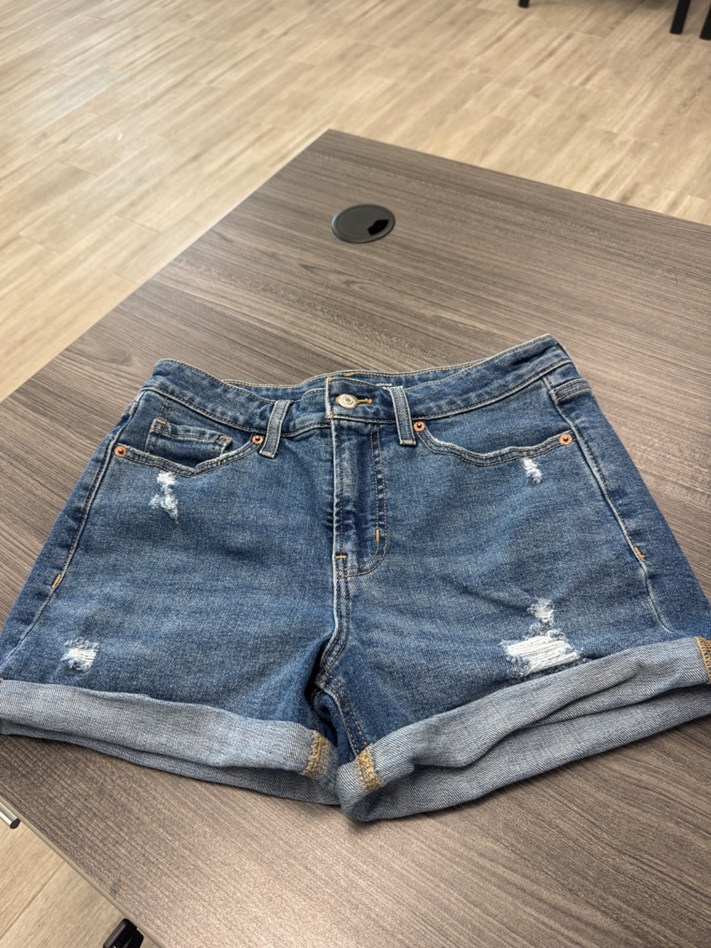 Old Navy high rise OG straight Denim Shorts size 6